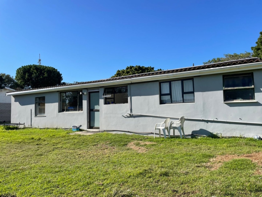 5 Bedroom Property for Sale in East Bank Eastern Cape